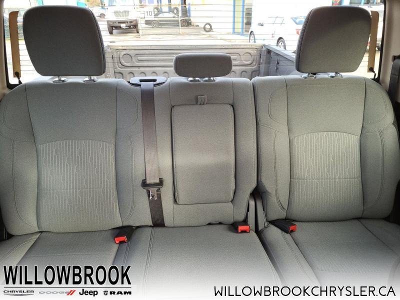 RAM 3500 Big Horn  - Low Mileage 3C63R3DL0LG157222 146676