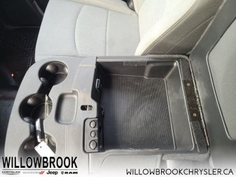 RAM 3500 Big Horn  - Low Mileage 3C63R3DL0LG157222 146675