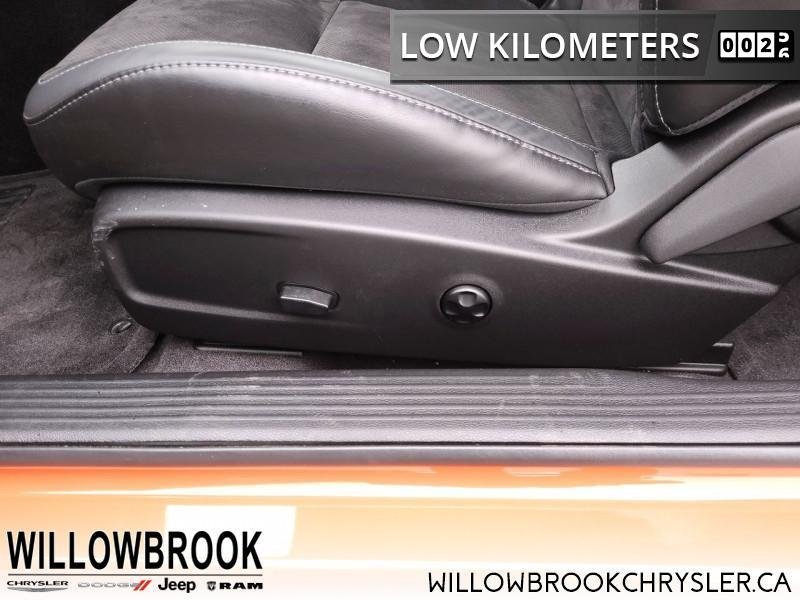 DODGE Challenger - Low Mileage 2C3CDZBT8JH262265 147678