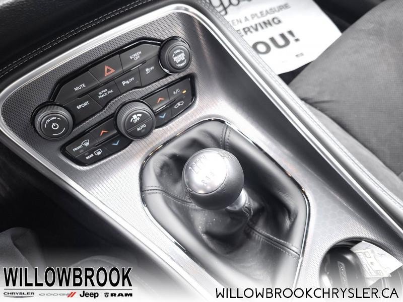 DODGE Challenger - Low Mileage 2C3CDZBT8JH262265 147686