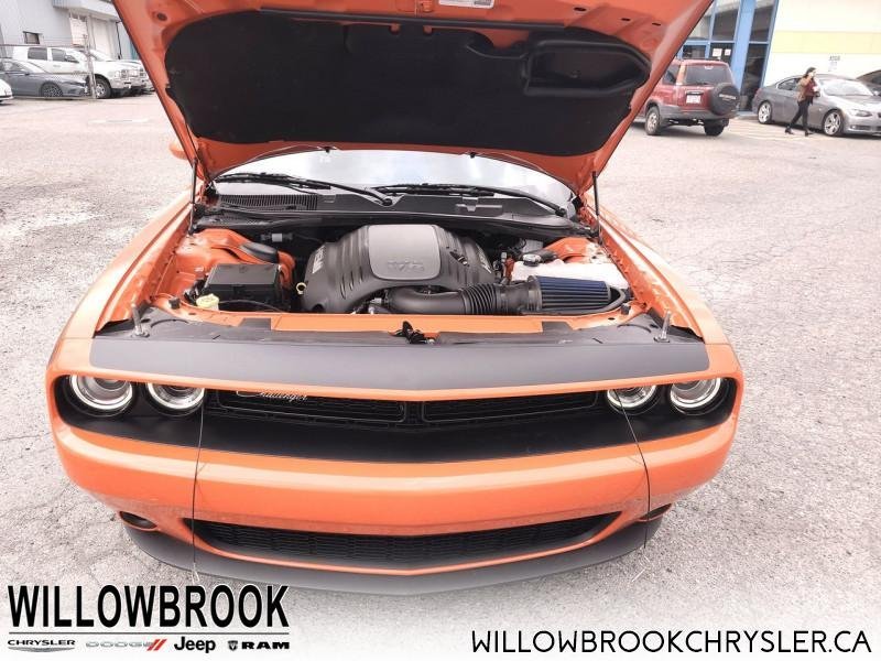DODGE Challenger - Low Mileage 2C3CDZBT8JH262265 147693
