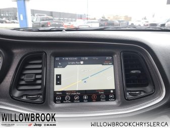 DODGE Challenger - Low Mileage 2C3CDZBT8JH262265 147684