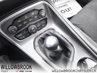 DODGE Challenger - Low Mileage 2C3CDZBT8JH262265 147686