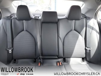 TOYOTA Camry SE 4T1G11AK4MU535943 148783