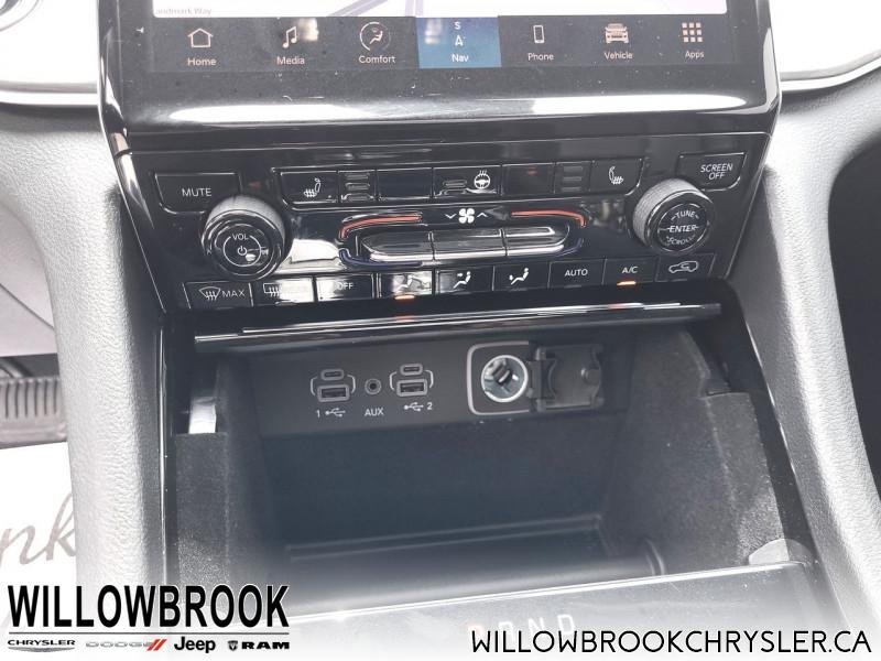 JEEP Grand Cherokee L Limited  - Low Mileage 1C4RJKBG7M8150527 149459