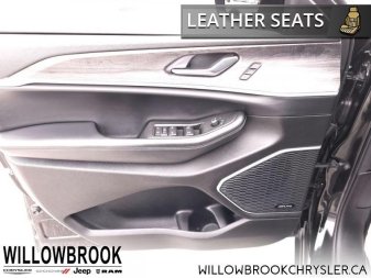 JEEP Grand Cherokee L Limited  - Low Mileage 1C4RJKBG7M8150527 149453