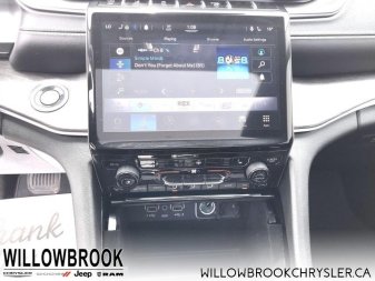 JEEP Grand Cherokee L Limited  - Low Mileage 1C4RJKBG7M8150527 149456