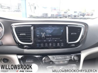 CHRYSLER Pacifica Touring-L Plus 2C4RC1EGXJR286991 148813