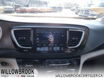 CHRYSLER Pacifica Touring-L Plus 2C4RC1EG8HR756560 148113