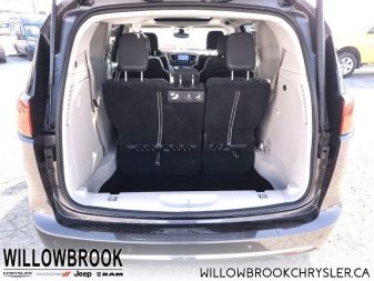 CHRYSLER Pacifica Touring-L Plus 2C4RC1EG8HR756560 148123