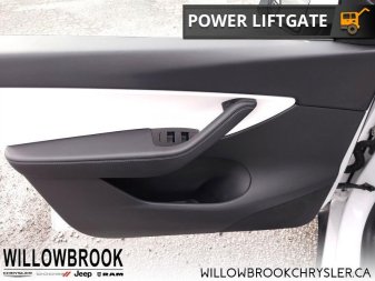 TESLA Model Y Long Range 5YJYGDEE8MF089222 148313