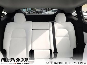 TESLA Model Y Long Range 5YJYGDEE8MF089222 148323