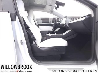 TESLA Model Y Long Range 5YJYGDEE8MF089222 148326