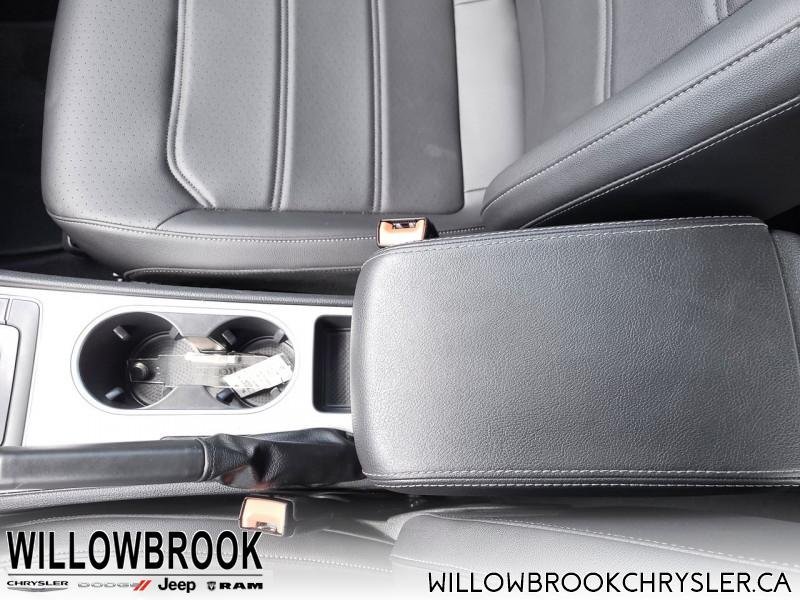 VOLKSWAGEN Passat Highline 1VWBA7A30MC007572 148414