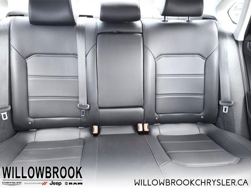 VOLKSWAGEN Passat Highline 1VWBA7A30MC007572 148416