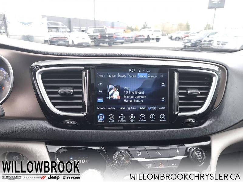 CHRYSLER Pacifica Touring-L Plus 2C4RC1EG0HR756567 148654