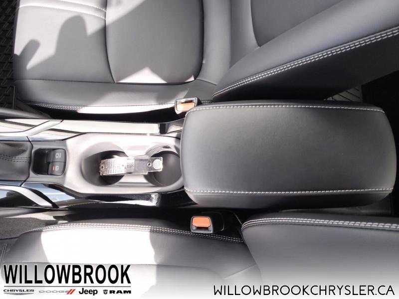 TOYOTA Corolla Hybrid  - Low Mileage JTDBAMDE8NJ054795 148455