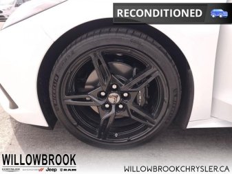 CHEVROLET Corvette - Low Mileage 1G1Y62D41L5114969 148844