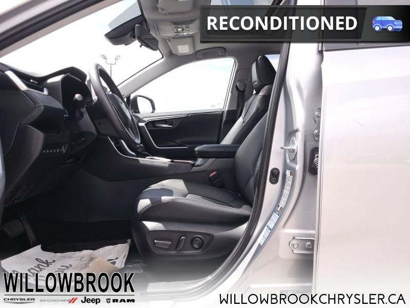 TOYOTA RAV4 Limited  - Low Mileage 2T3D1RFV9MC158586 148902