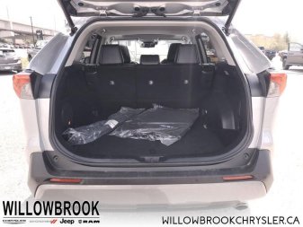 TOYOTA RAV4 Limited  - Low Mileage 2T3D1RFV9MC158586 148916