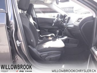 JEEP Compass Sport 3C4NJDAB5LT251257 150286