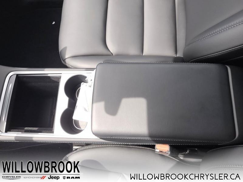 TESLA Model Y Long Range AWD  - Low Mileage 7SAYGAEE7NF312093 149784