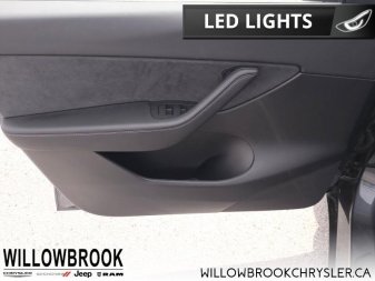 TESLA Model Y Long Range AWD  - Low Mileage 7SAYGAEE7NF312093 149776