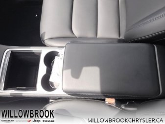 TESLA Model Y Long Range AWD  - Low Mileage 7SAYGAEE7NF312093 149784