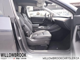 TESLA Model Y Long Range AWD  - Low Mileage 7SAYGAEE7NF312093 149789