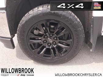 CHEVROLET Silverado 1500 LT 3GCUKRERXJG390139 149868