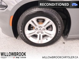 DODGE Charger SXT 2C3CDXBG8KH513942 150229