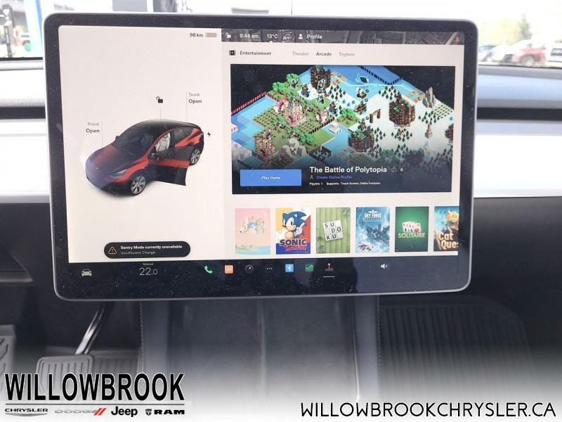 TESLA Model Y Long Range 5YJYGDEE8MF182497 150174