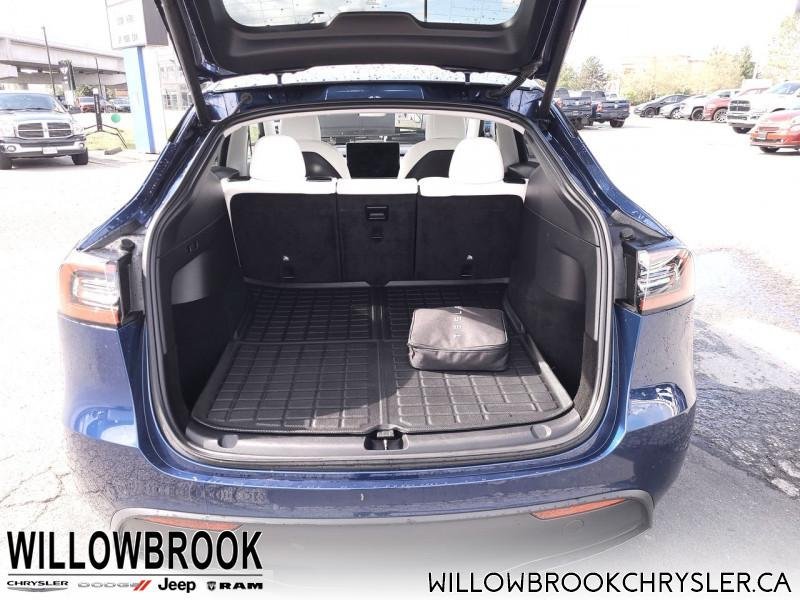 TESLA Model Y Long Range 5YJYGDEE8MF182497 150183