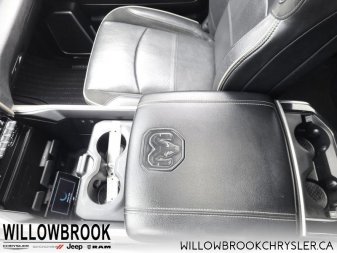 RAM 3500 Laramie 3C63R3EL0KG643249 150742