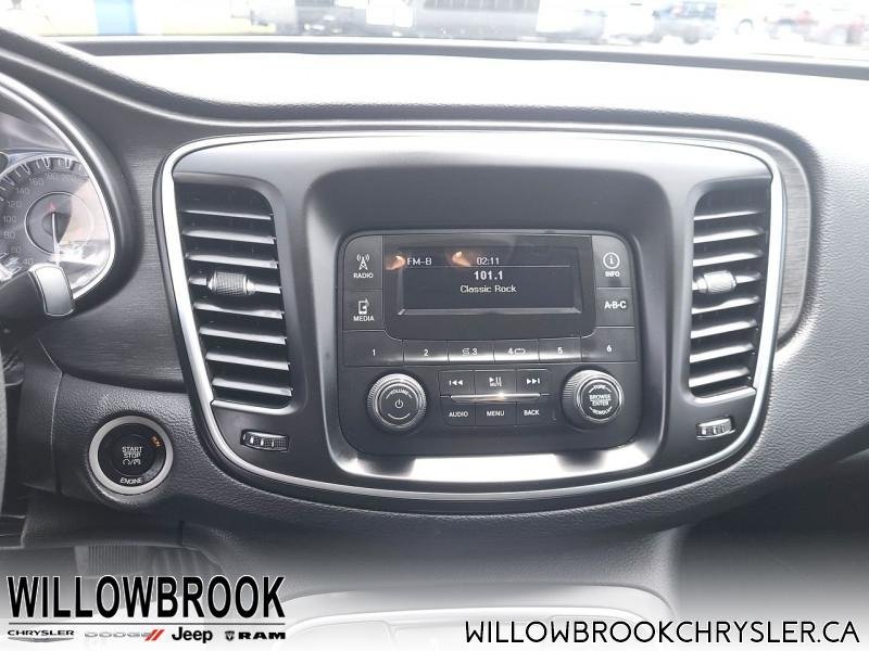 CHRYSLER 200 LX 1C3CCCFB6GN177300 150636