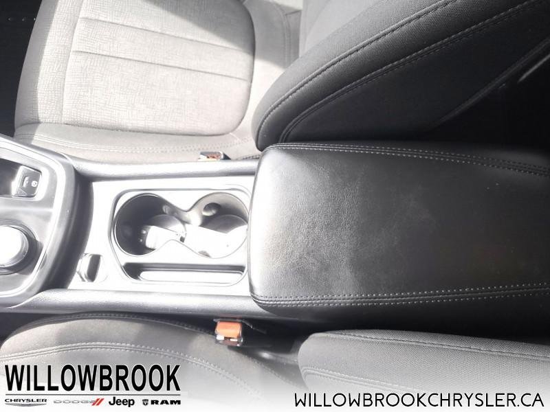 CHRYSLER 200 LX 1C3CCCFB6GN177300 150639