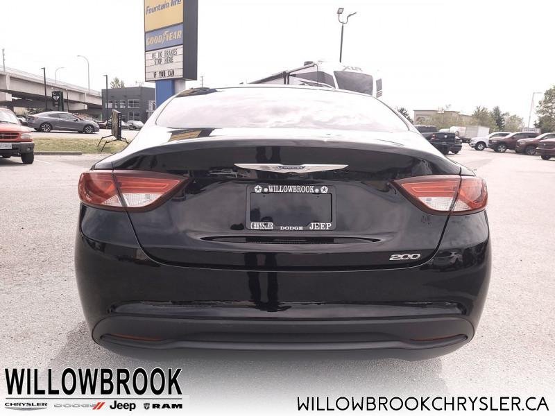 CHRYSLER 200 LX 1C3CCCFB6GN177300 150641