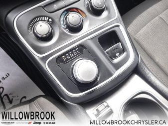 CHRYSLER 200 LX 1C3CCCFB6GN177300 150638