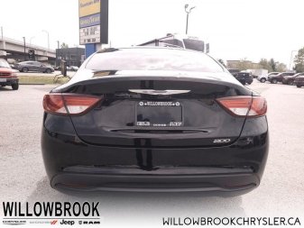 CHRYSLER 200 LX 1C3CCCFB6GN177300 150641