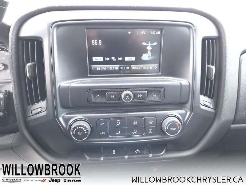 CHEVROLET Silverado 1500 Custom 3GCUKPEC8JG136266 150775