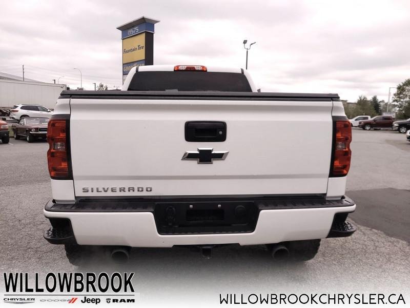 CHEVROLET Silverado 1500 Custom 3GCUKPEC8JG136266 150781