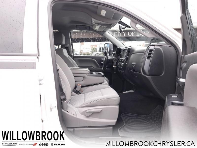 CHEVROLET Silverado 1500 Custom 3GCUKPEC8JG136266 150783