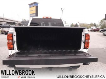 CHEVROLET Silverado 1500 Custom 3GCUKPEC8JG136266 150782