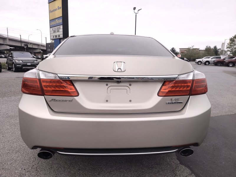 HONDA Accord Sedan Touring 1HGCR3F97FA801152 150917