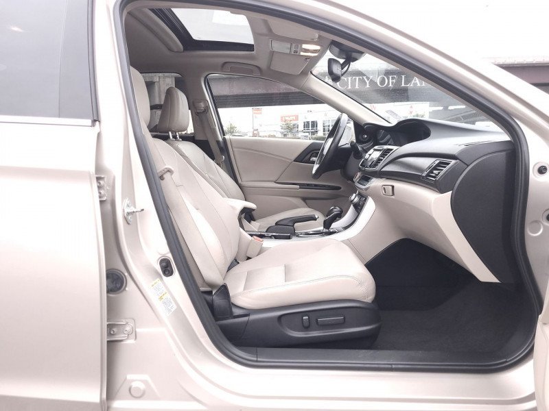 HONDA Accord Sedan Touring 1HGCR3F97FA801152 150919